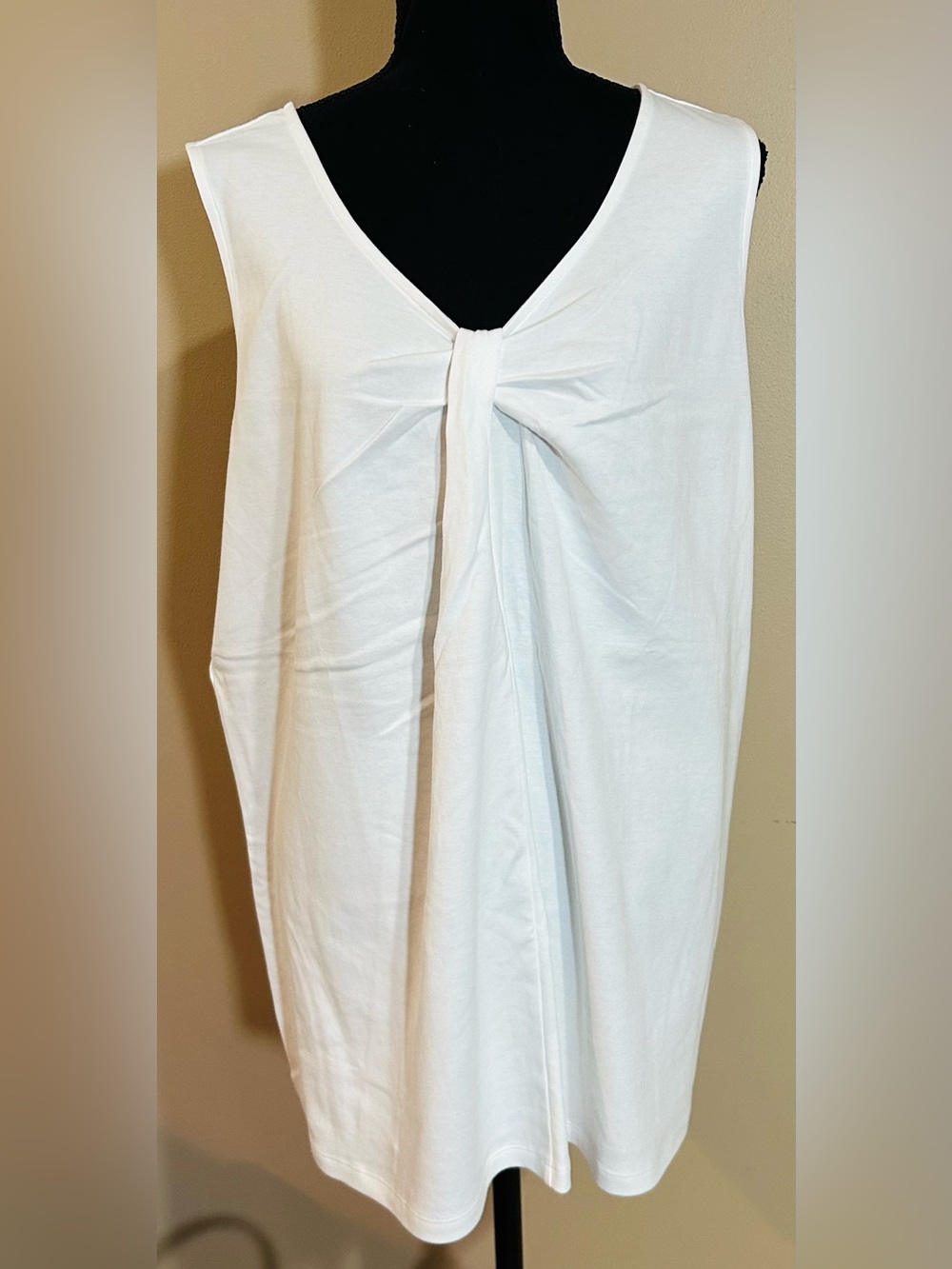 *NWOT* Talbots Women’s White V-Neck Knot  Tank 3X